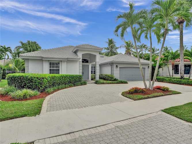 2587 Jardin Court Weston, FL 33327
