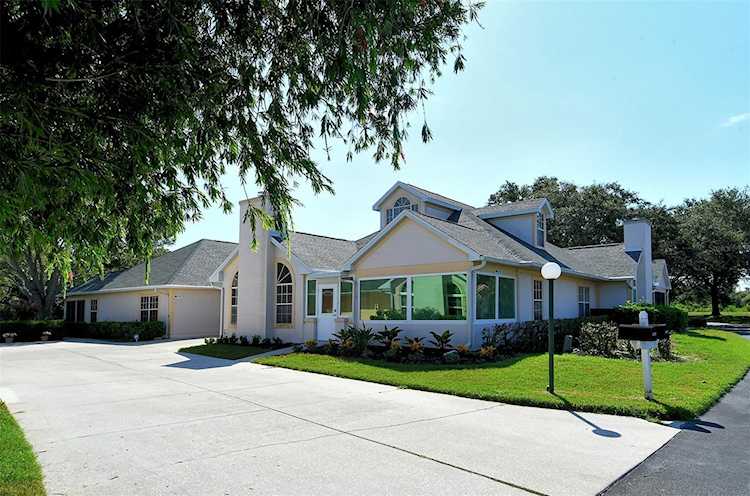 4645 Whirlaway Dr Sarasota, FL 34233