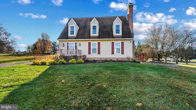 1881 Lakeland Dr Finksburg, MD 21048