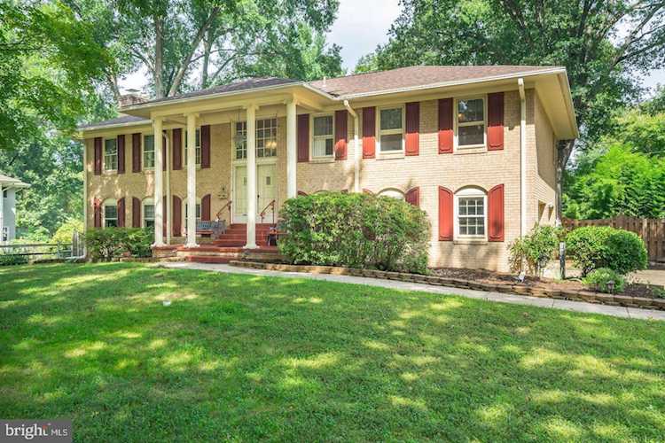 1118 Collingwood Rd Alexandria, VA 22308
