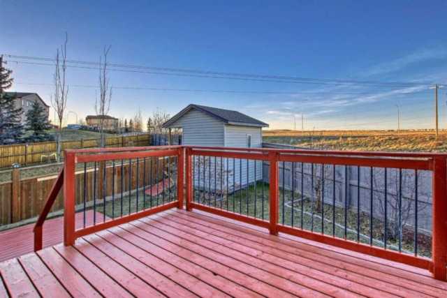 171 NE Coville Close Calgary, AB T3K 5V9