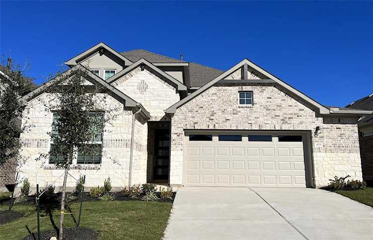408 Deerpath ST Leander, TX 78641