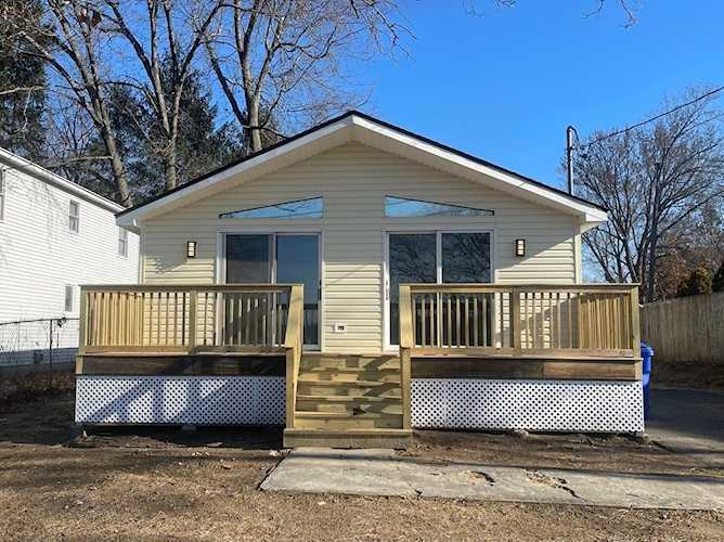 133 Pine Grove St Springfield, MA 01119