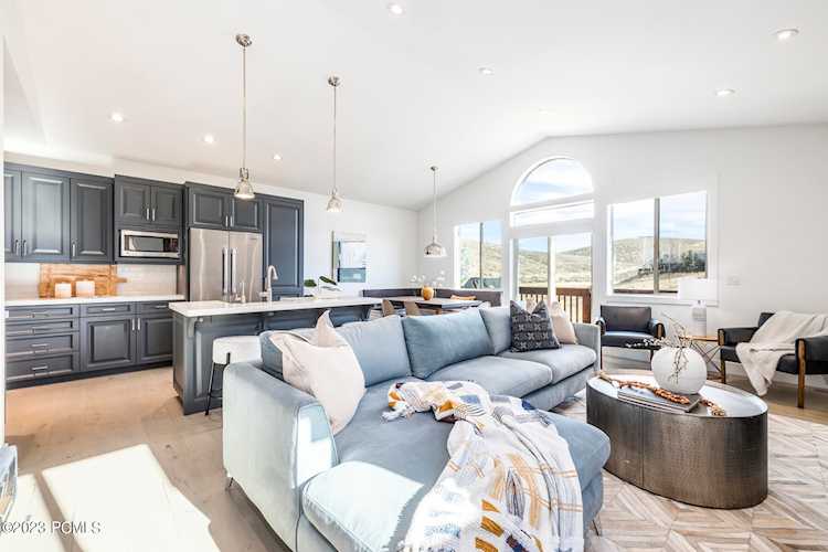 6642 Trout Creek Ct Park City, UT 84098