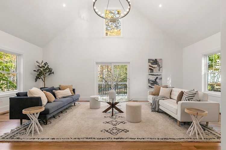 50 Azalea Circle Reading, MA 01867