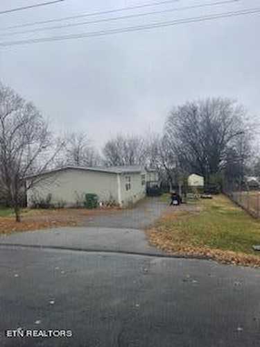 1815 Griffin Ave Maryville, TN 37804