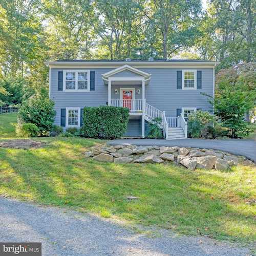 35759 Hayman Ln Round Hill, VA 20141