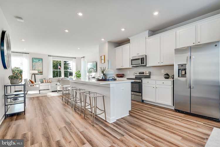 14178 Gypsum Loop Chantilly, VA 20151