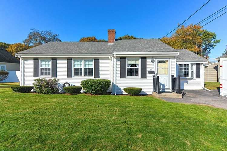 33 Richland Rd Norwood, MA 02062