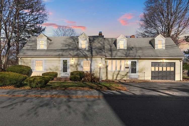 37 Hyde Street Danvers, MA 01923 MLS 73184152