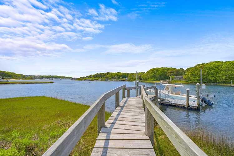 37 Keel Way Mashpee, MA 02649