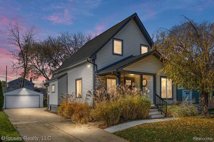 3257 Oakshire Ave Berkley, MI 48072