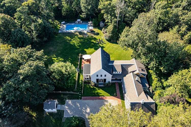 38 Whig Street Dennis, MA 02638