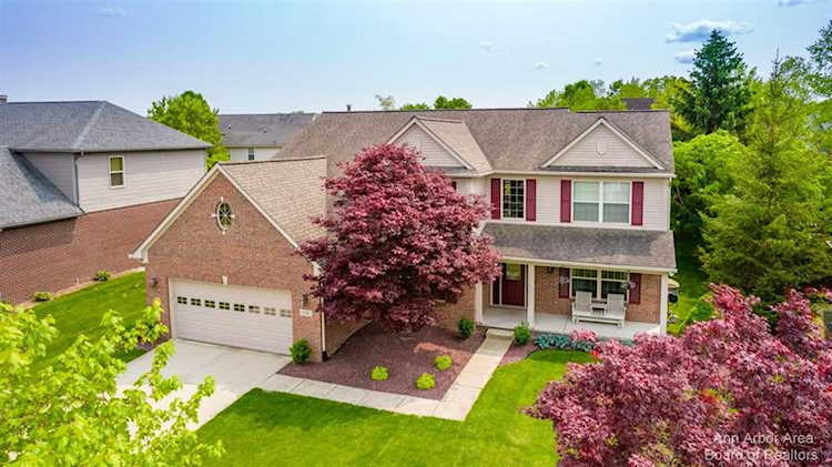 630 Park Ln in Chelsea, MI Photo 1