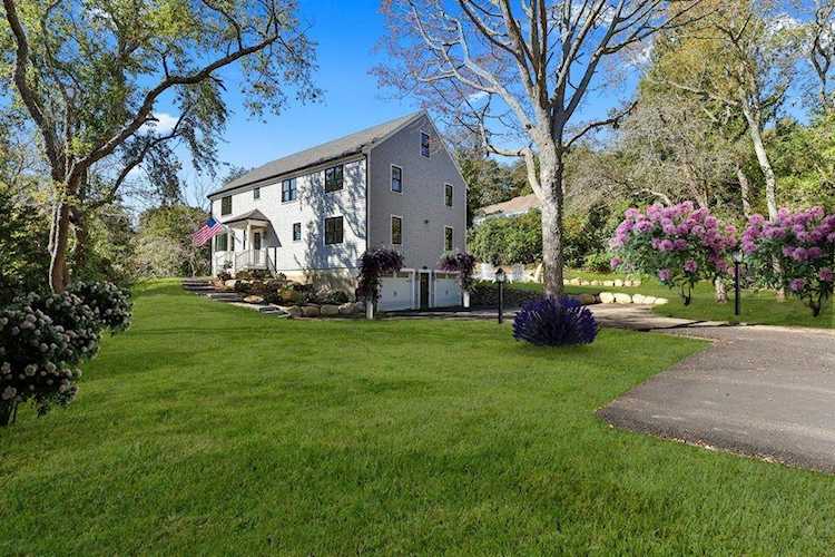 12 Jonathan Lane Sandwich, MA 02563