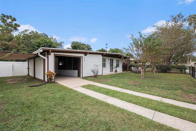 206 Harmony Ln Brandon, FL 33511