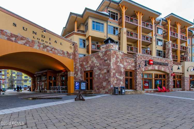 3720 N Sundial Ct Park City, UT 84098