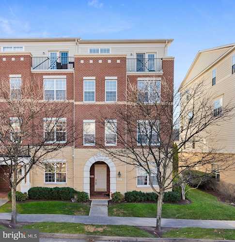 43597 Mcdowell Square Leesburg, VA 20176