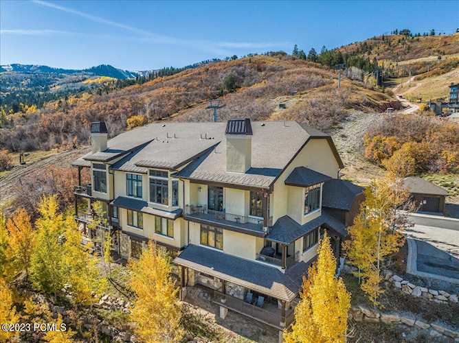 3610 N Vintage East St Park City, UT 84098