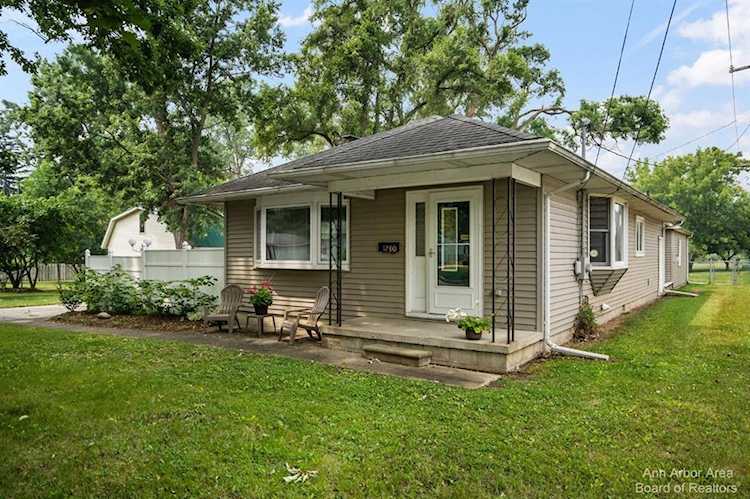 1200 Wilkinson St in Chelsea, MI Photo 1