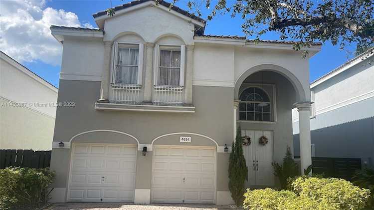 4694 NW 113th Pl #4694 Doral, FL 33178