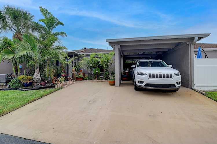 14964 Wildflower Lane Delray Beach, FL 33446