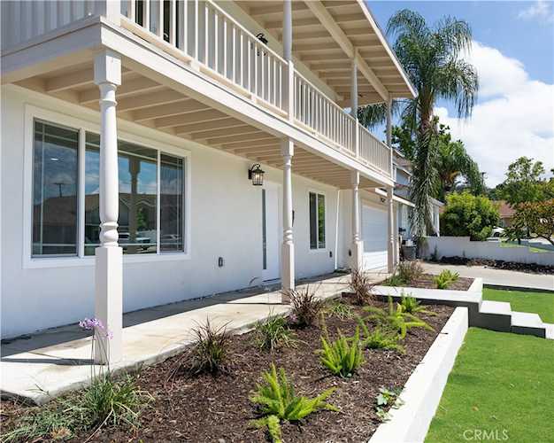 2363 N Robinhood Place Orange, CA 92867