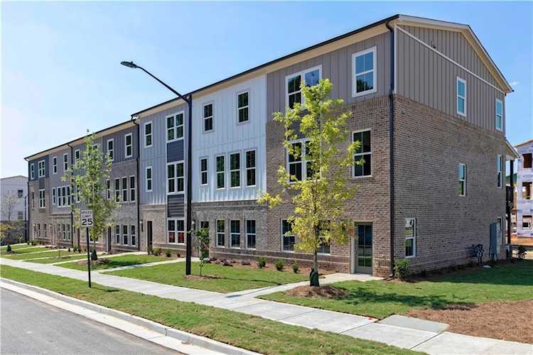 733 Payton Lane Acworth, GA 30102