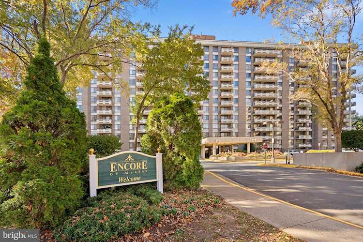 1808 Old Meadow Rd #906 Mclean, VA 22102