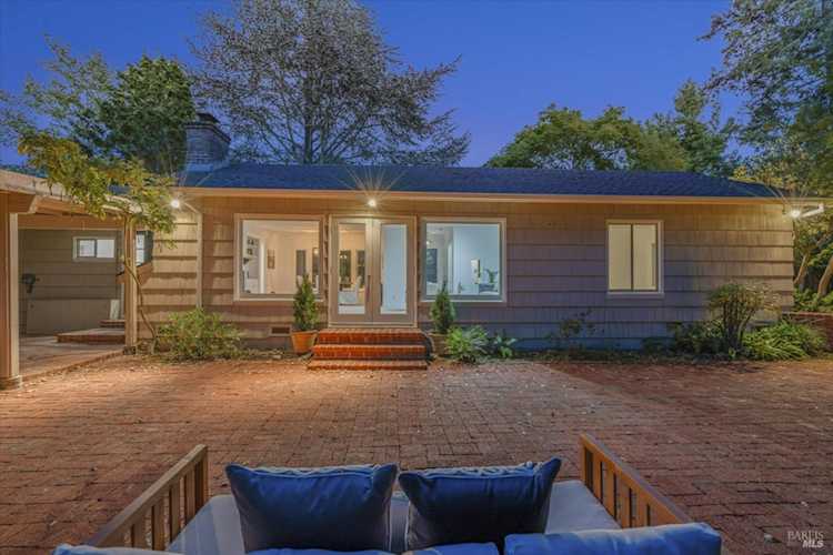 43 Van Winkle Drive San Anselmo, CA 94960
