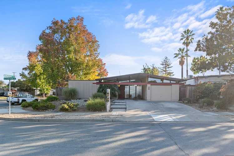838 Devonshire Way SUNNYVALE, CA 94087