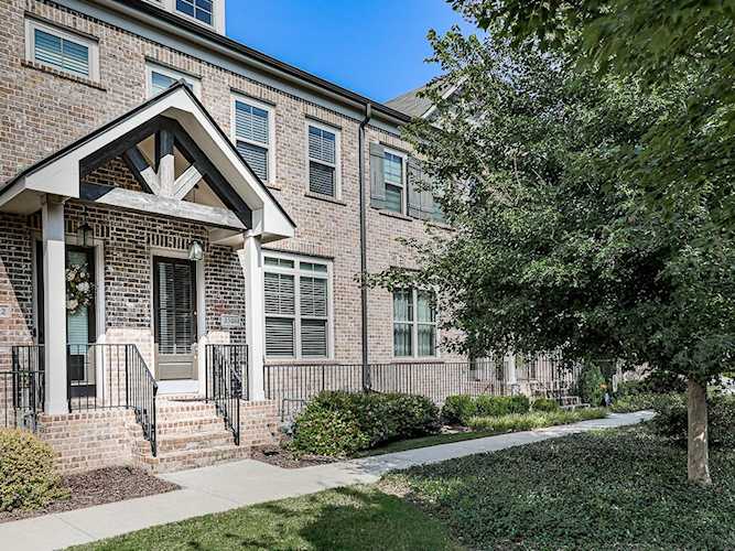 2306 Mclean Chase SE Smyrna, GA 30080
