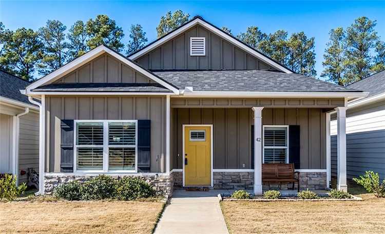 42 Courtyard Lane Cartersville, GA 30120