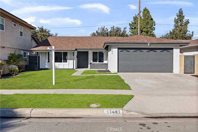 11441 Gonsalves St Cerritos, CA 90703