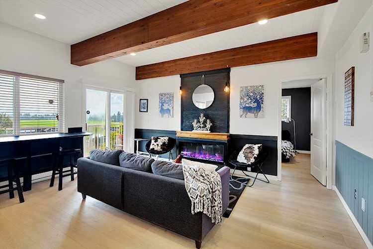 47088 Latimer Road Chilliwack, BC V2P 7M7