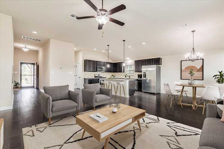 371 Bridgestone WAY Buda, TX 78610