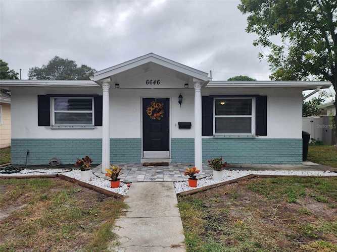 6646 Livingston Ave N St. Petersburg, FL 33702