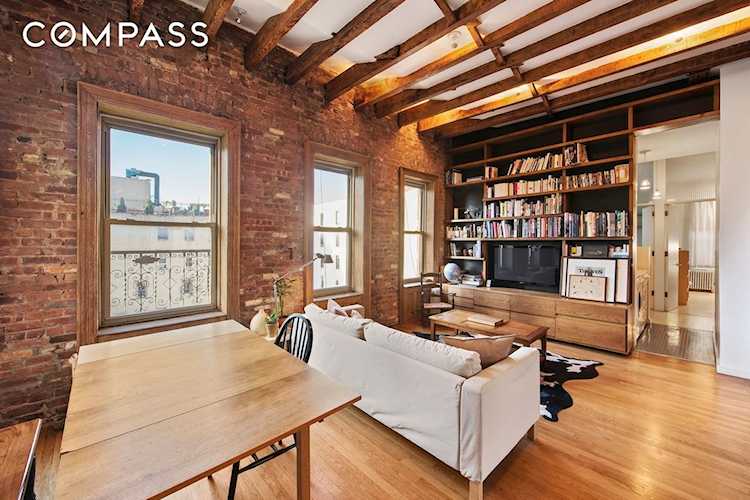 124 Thompson St #27/28 New York, NY 10012