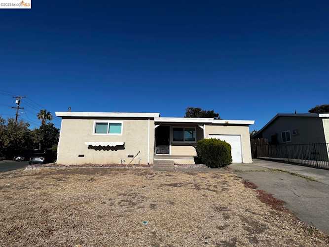 192 W Leland Rd Pittsburg, CA 94565