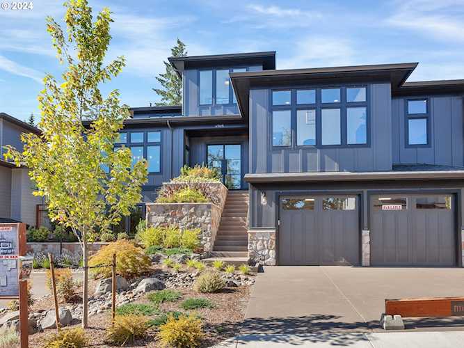4965 SW Park Bluff PL Lake Oswego, OR 97035