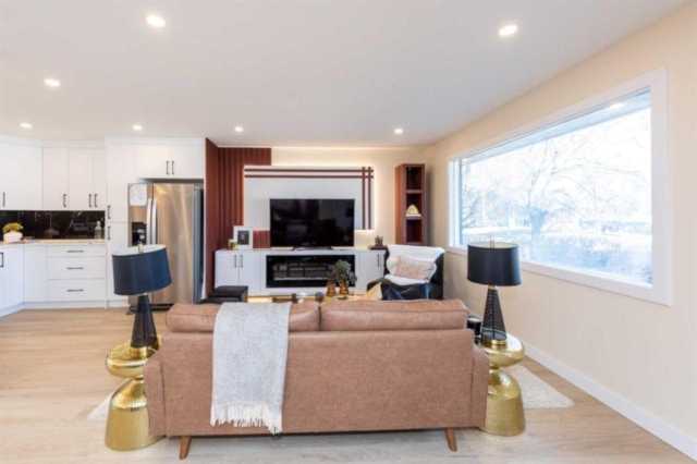 351 SE 94 Ave Calgary, AB T2J 0E7