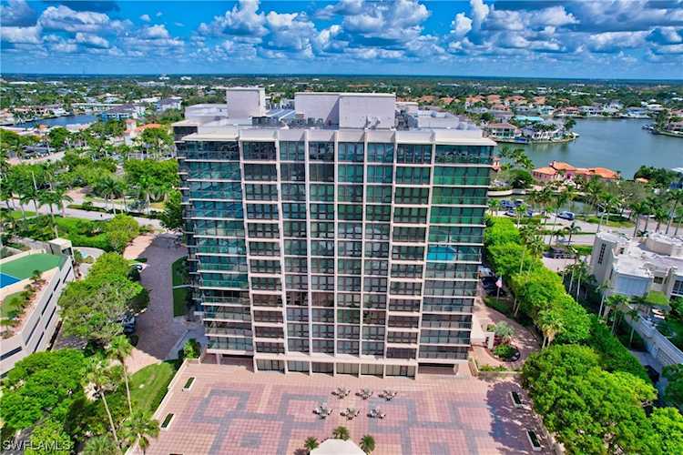 4031 N Gulf Shore Blvd #55 Naples, FL 34103