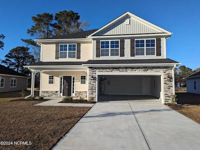 758 Greenwich Place Richlands, NC 28574