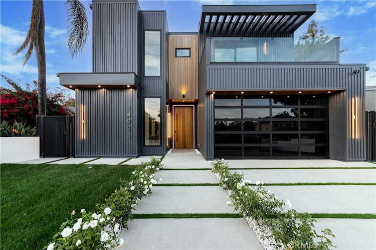 14935 14937 Otsego St Sherman Oaks, CA 91403