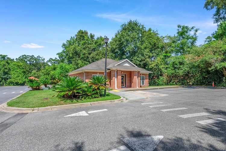 1824 Miccosukee Commons Dr Tallahassee, FL 32308