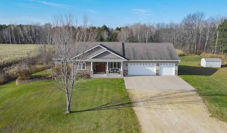 N9193 County Road F Shiocton, Town of Maine, WI 54170
