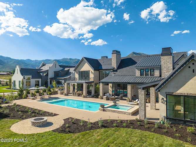 485 N Waters Edge Rd Midway, UT 84049