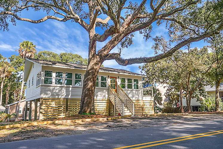 222 E Hudson Avenue Folly Beach, SC 29439