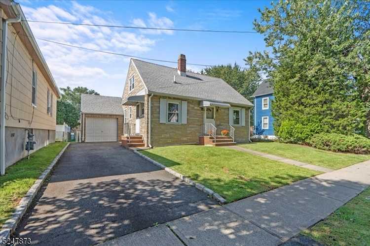 420 Willow Ave Roselle Park Boro, NJ 07204 | MLS 3867508 Photo 1