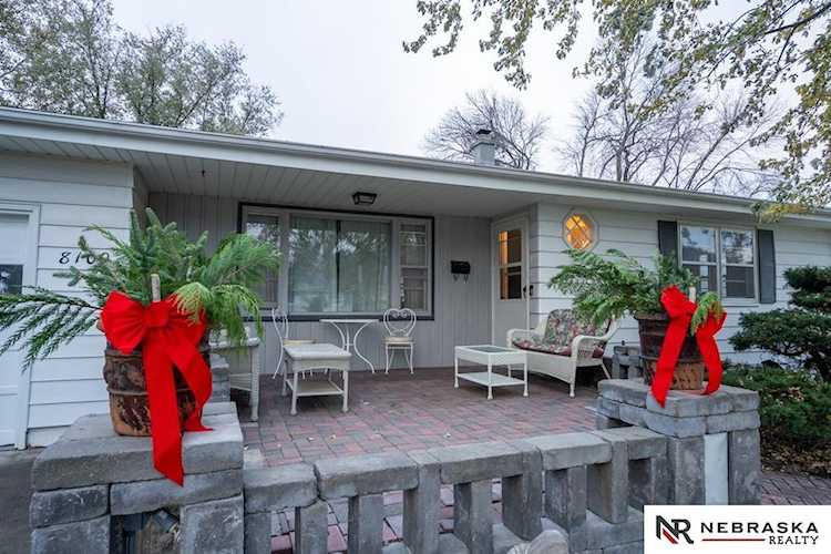 8109 Valley St Omaha, NE 68124